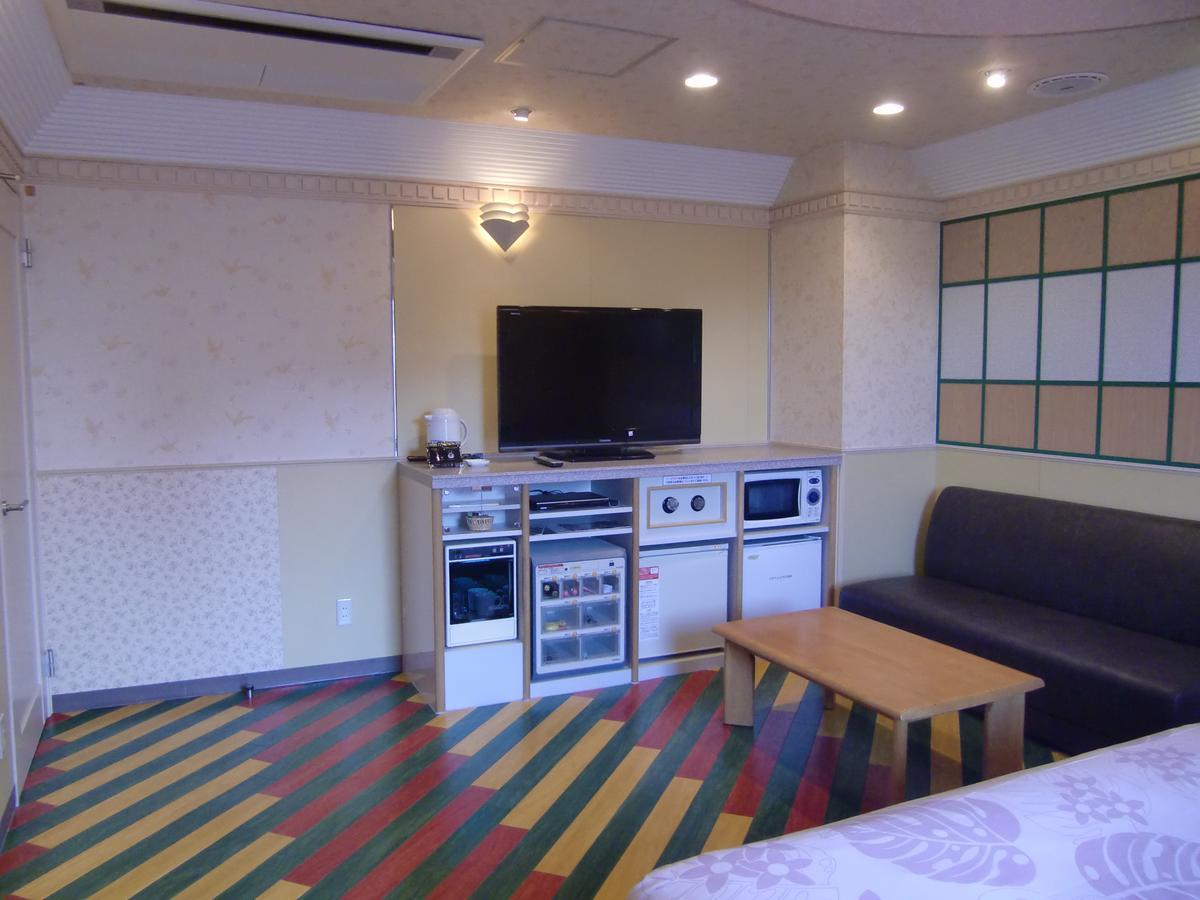 Golf Kofu Showa (Adults Only) Hotel Exterior photo